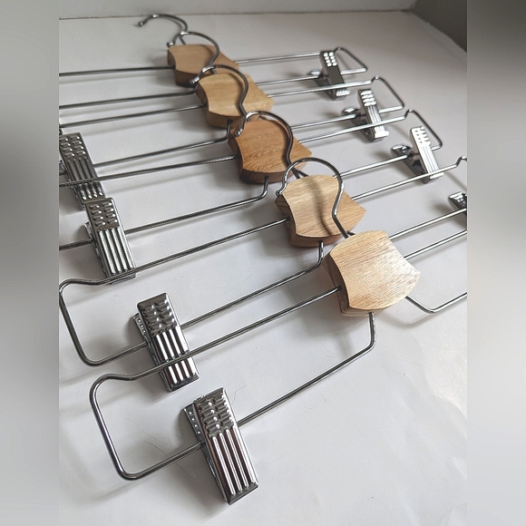 Hangers 5 Set Clip On Wood Accents 💎 Bundle LOT 5 Full Size - Picture 2 of 3